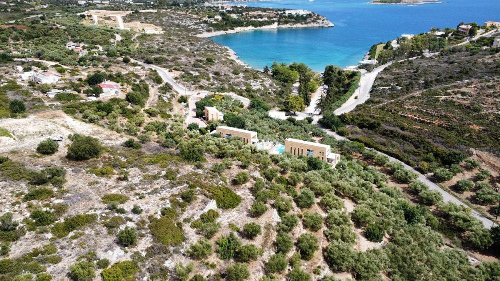 Kreta, Loutraki: Grundstück neben dem Strand zu verkaufen