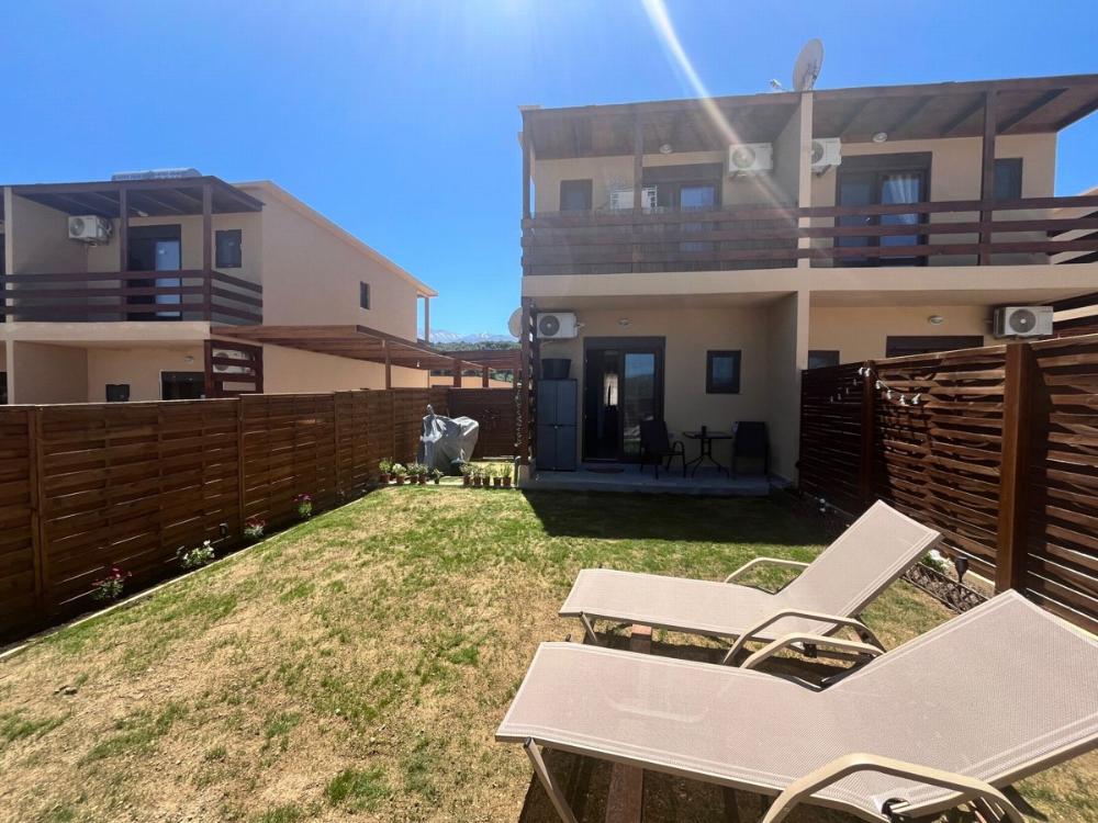 Kreta, Vamos: Vollständig möbliertes Haus mit zwei Schlafzimmern und zwei Bädern zu verkaufen