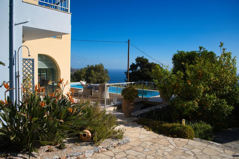 Crete, Kefalas: ขายวิลล่าสวยพร้อมสระว่ายน้ำและวิวทะเล