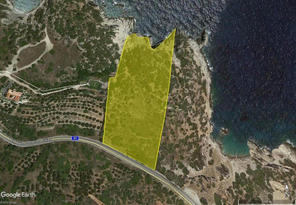 Kreta, Istron: Großes Grundstück mit Küstenlinie zu verkaufen