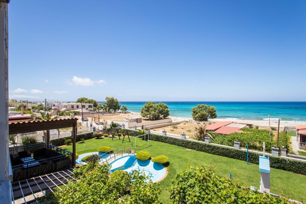 Kreta, Stavros: Traumhafte Villa mit Pool in unmittelbarer Meernähe zu verkaufen