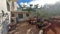 Kreta, Kavousi: Tolle Villa mit Pool, Meerblick und Olivenhain zu verkaufen