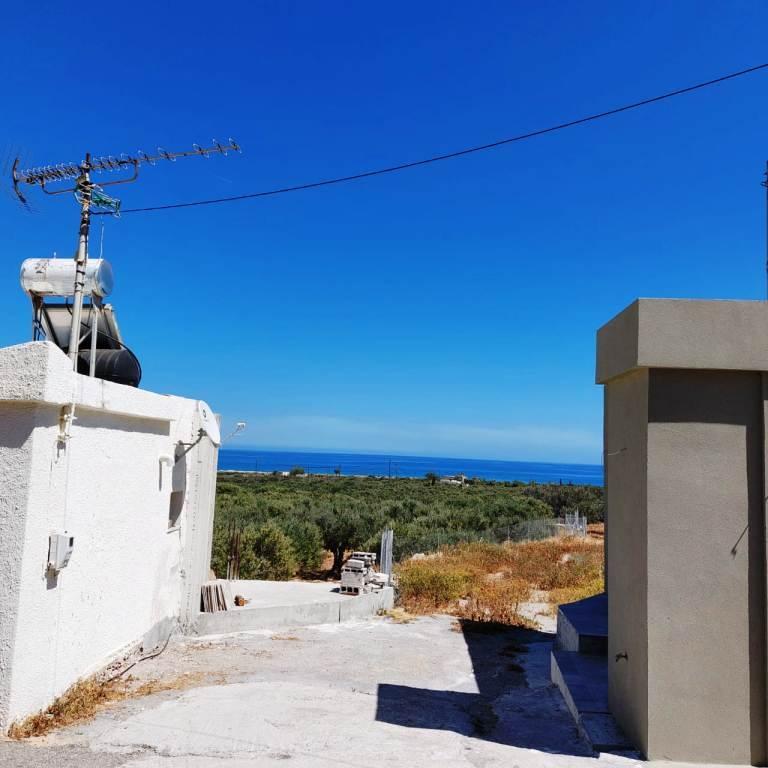 Ostkreta, Xerokampos: Traditionelles Steinhaus zu verkaufen