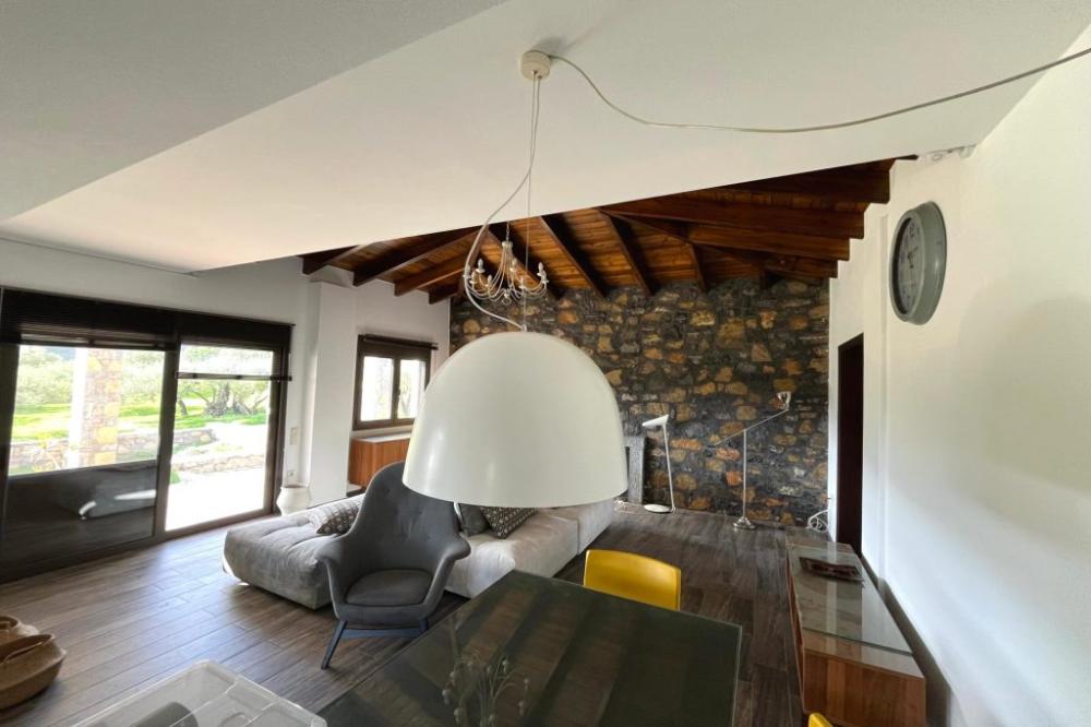 Kreta, Kritsa: Wunderschöne Villa mit Gäste-Loft-Apartment in sehr entspannender Lage zu verkaufen