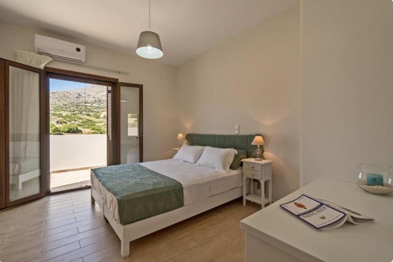 Kreta - Zwei freistehende Häuser mit Meerblick in Triopetra
