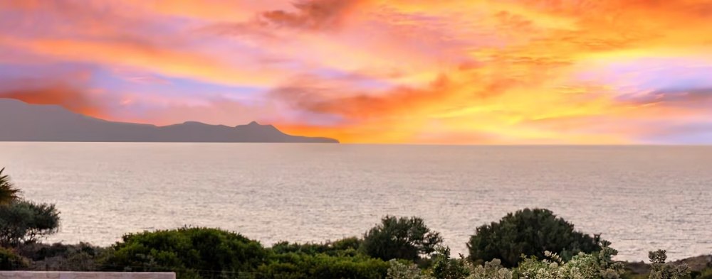 Kreta, Agios Onoufrios: Elegante Villa aus weißem Stein mit Meerblick zu verkaufen