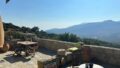 East Crete, Pappagiannades: บ้านหินแบบดั้งเดิมพร้อมสวนขนาดใหญ่เต็มไปด้วยต้นมะกอกสำหรับขาย