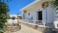 Kreta - Bungalow mit Garten und Dachterrasse im Zentrum von Milatos in der Nähe des Meeres