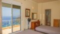 Crete, Ravdoucha: วิลล่าตระการตาพร้อมวิวทะเลแบบไร้สิ่งกีดขวางสำหรับขาย