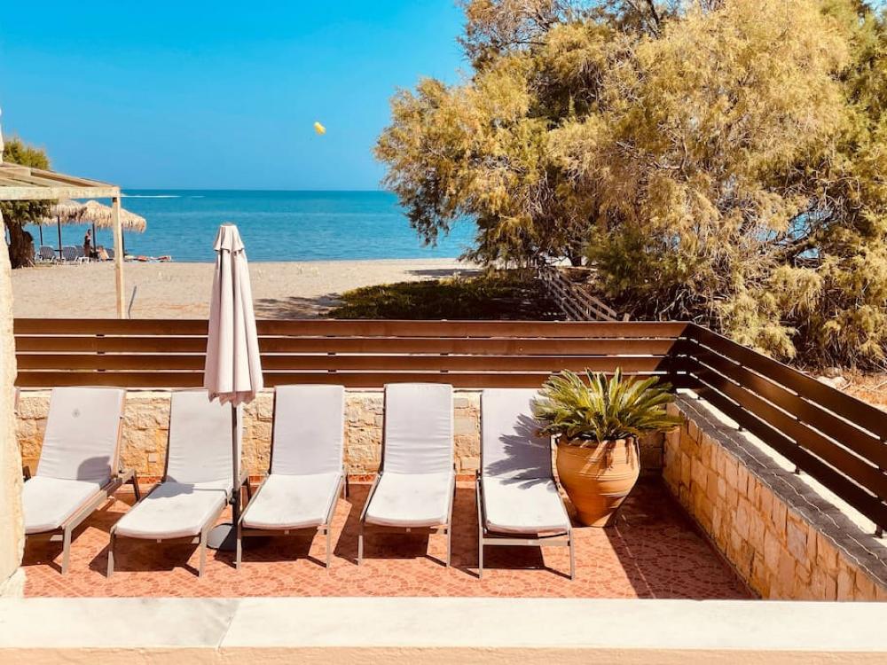 Kreta, Platanias: Luxuriöser 4-Villen-Komplex zu verkaufen, nur wenige Meter vom Meer entfernt!