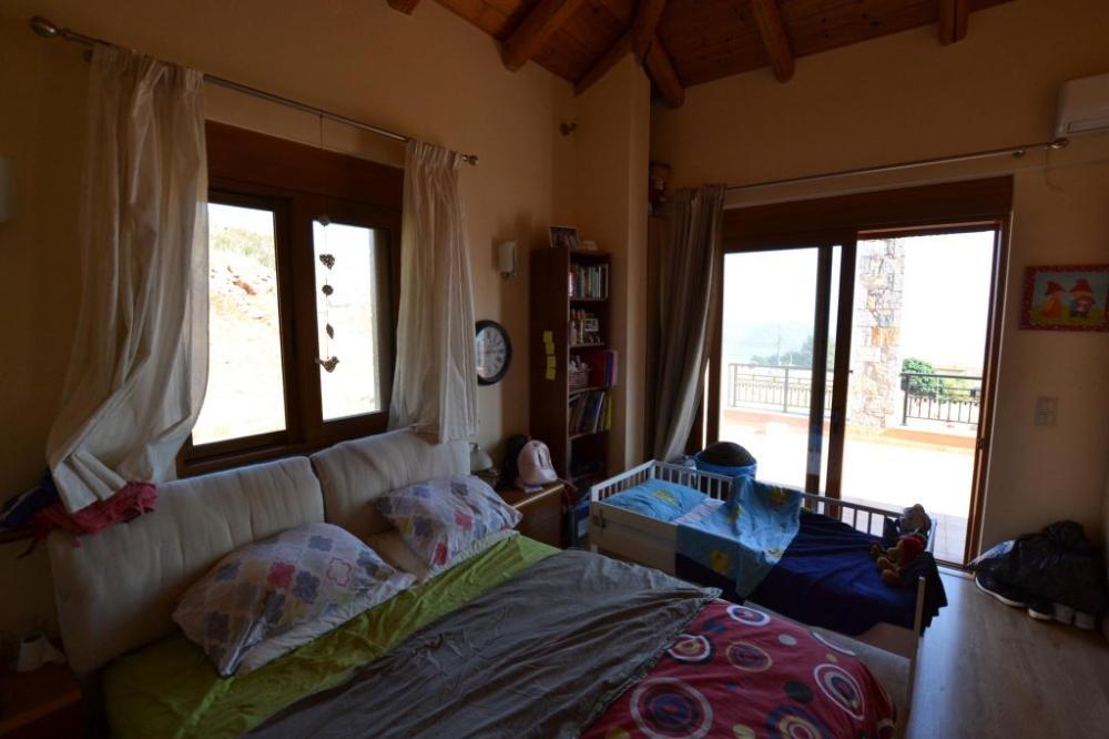 Kreta, Elounda: Atemberaubendes Steinhaus mit toller Aussicht zu verkaufen