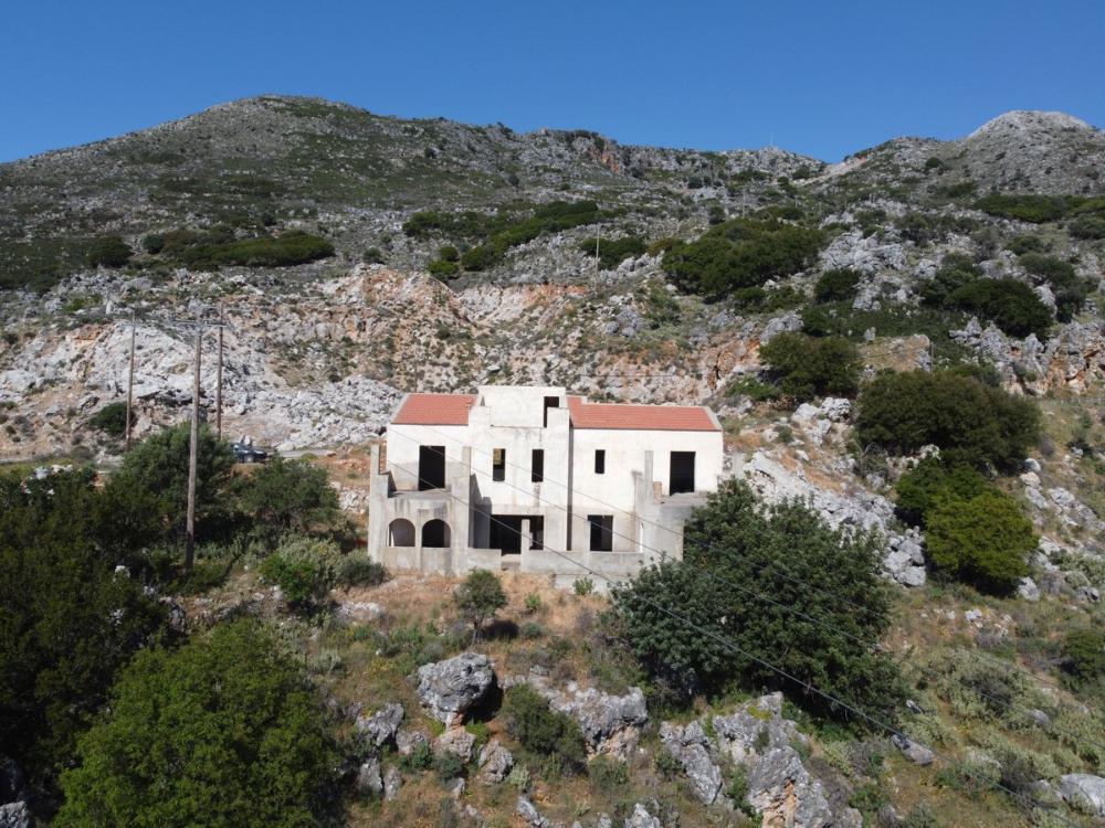 Crete, Drapanos: ขายอาคารเปลือกหอยพร้อมวิวทะเลและภูเขาแบบพาโนรามา