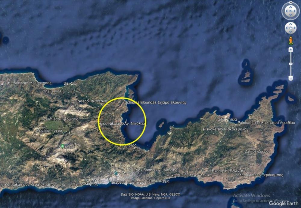 Kreta, Agios Nikolaos: Baugrundstück mit Meerblick in der Stadt zu verkaufen