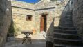East Crete, Pappagiannades: บ้านหินแบบดั้งเดิมพร้อมสวนขนาดใหญ่เต็มไปด้วยต้นมะกอกสำหรับขาย