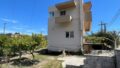 Kreta, Kritsa: Freistehendes 2-stöckiges Haus mit schönem Garten zu verkaufen