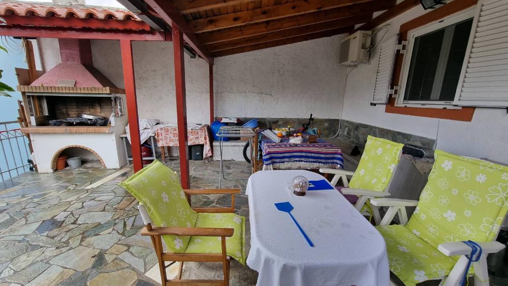 Kreta, Myrtia: Haus mit 2 Wohnungen zu verkaufen