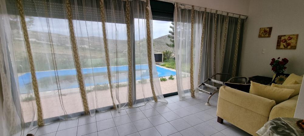 Kreta, Kokkini Hani: Einfamilienhaus mit Pool in der Region Gouves zu verkaufen