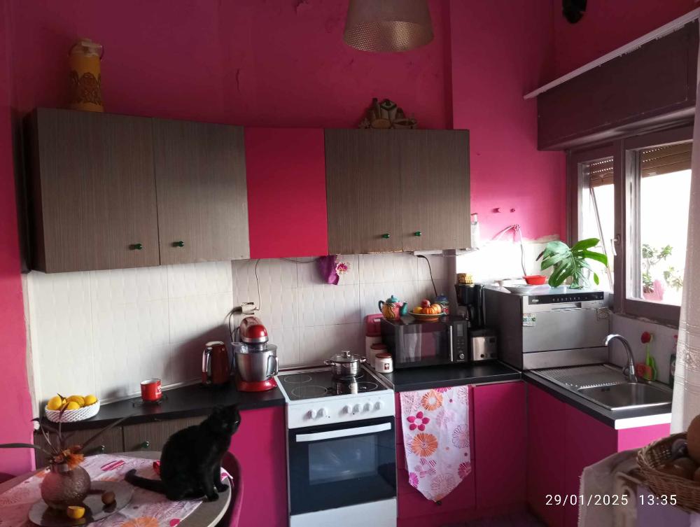 Kreta, Chania: Souterrain-Wohnung mit Garten im Zentrum zu verkaufen