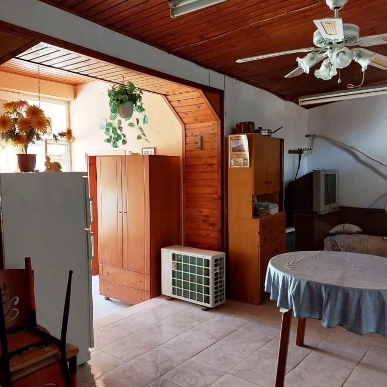 Ostkreta, Xerokampos: Traditionelles Steinhaus zu verkaufen