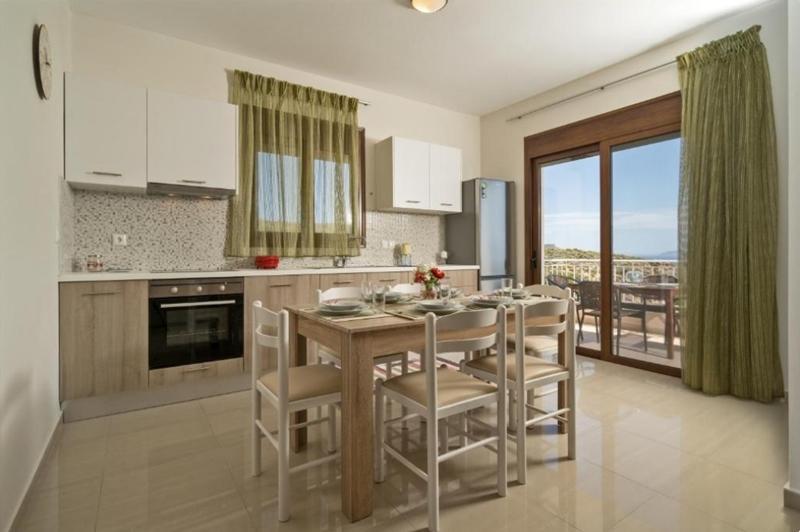 Kreta - Zwei freistehende Häuser mit Meerblick in Triopetra