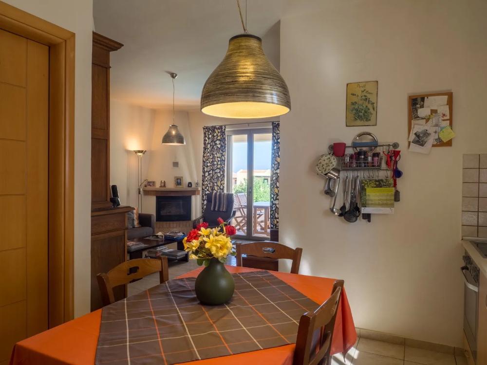Kreta, Panormos: Villa in der Nähe des Meeres zum Verkauf