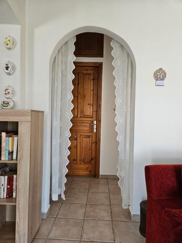 Kreta - Bungalow mit Garten und Dachterrasse im Zentrum von Milatos in der Nähe des Meeres