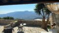 East Crete, Pappagiannades: บ้านหินแบบดั้งเดิมพร้อมสวนขนาดใหญ่เต็มไปด้วยต้นมะกอกสำหรับขาย