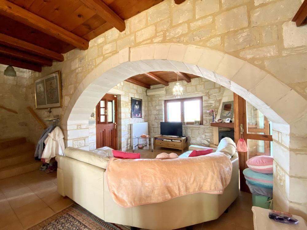 Schönes Steinhaus mit atemberaubendem Meerblick zum Verkauf in Vamos