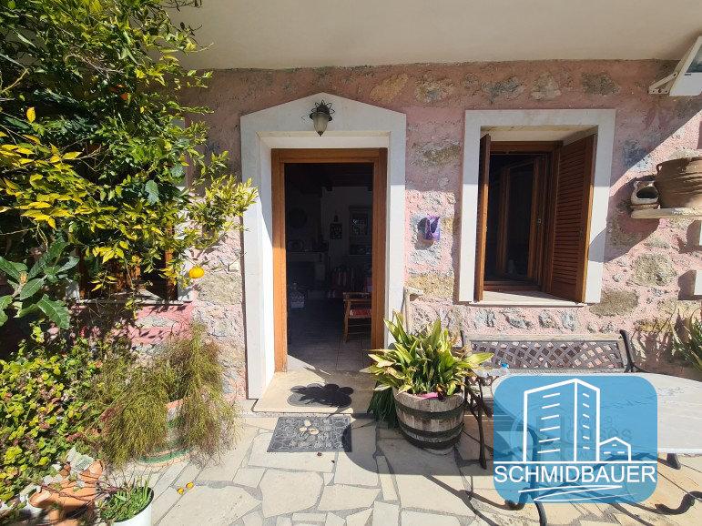 Kreta: Traditionelles Steinhaus zum Verkauf in Nivritos