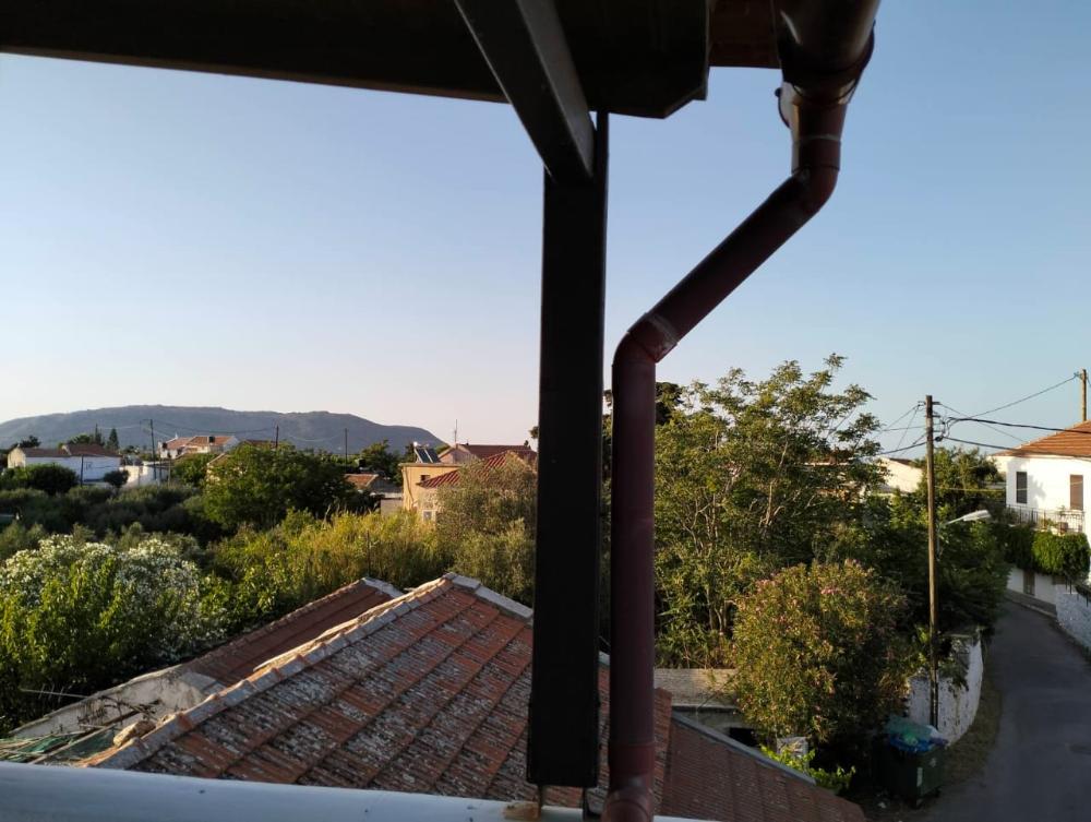 Kreta, Kefalas: Gebäude mit 3 Wohnungen zu verkaufen