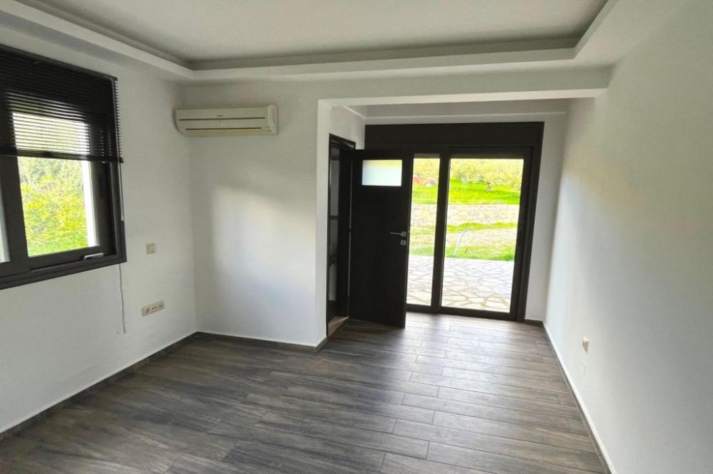 Kreta, Kritsa: Wunderschöne Villa mit Gäste-Loft-Apartment in sehr entspannender Lage zu verkaufen