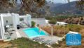 Kreta, Agia Galini: Geräumige Villa und 4 Studio-Apartments mit Meerblick und 2 Pools zu verkaufen