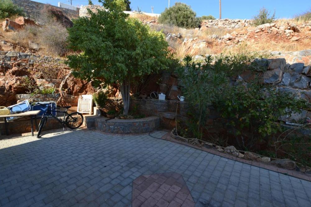 Kreta, Elounda: Atemberaubendes Steinhaus mit toller Aussicht zu verkaufen