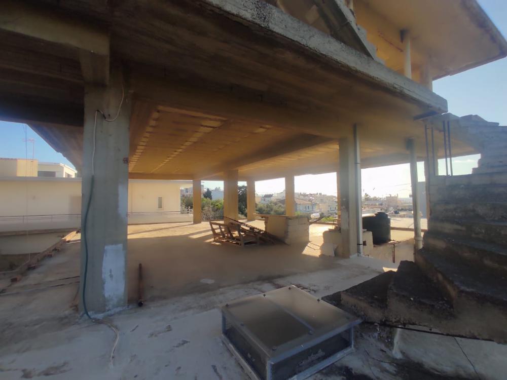 Kreta, Chania: Zwei unfertige Stockwerke mit Meerblick zu verkaufen