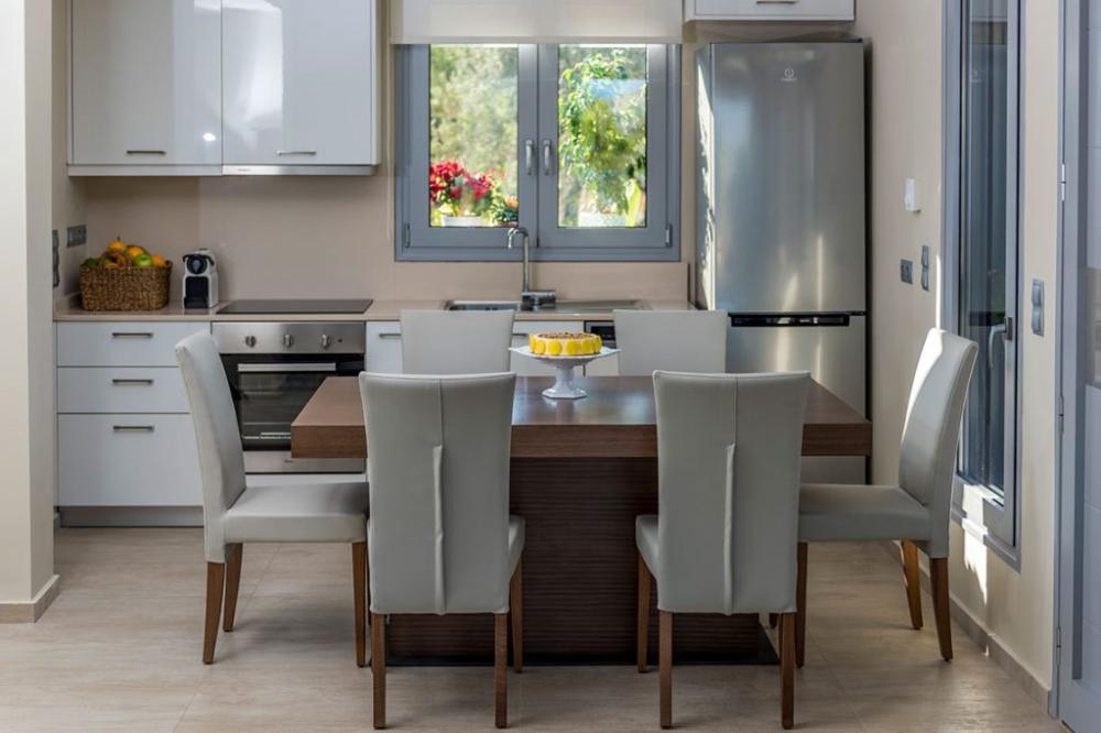 Kréta, Tsifliki: Környezetbarát villa medencével, kerttel és jakuzzival eladó Elounda közelében