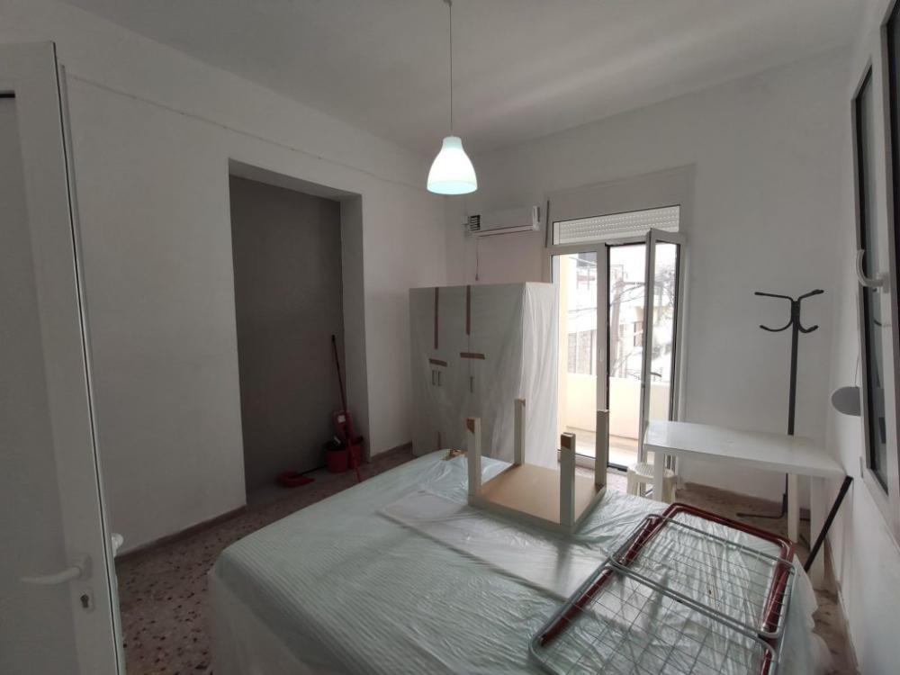 Große Wohnung im ersten Stock im Zentrum von Neapoli, Kreta