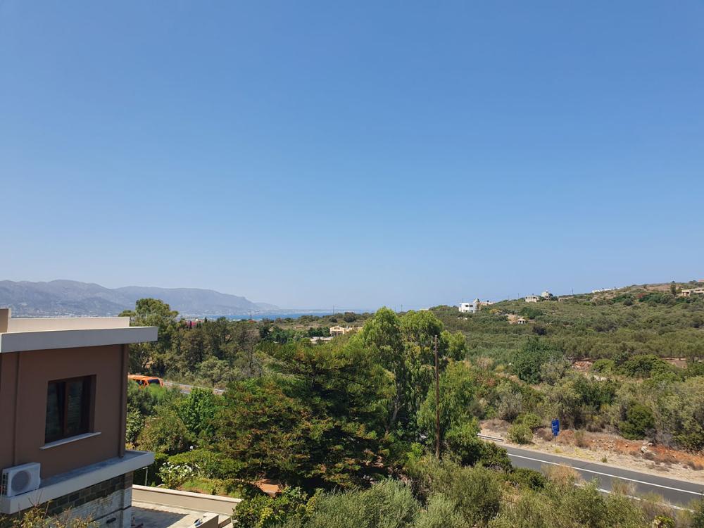 Kreta, Sisi: Gebäude mit 2 unabhängigen Wohnungen am Stadtrand zu verkaufen