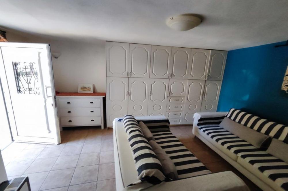 Kreta, Voulismeni: Modernes Dorfhaus mit schöner Aussicht zu verkaufen