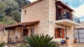 Kreta, Paidochori: Ländliches Steinhaus mit freier Aussicht zu verkaufen