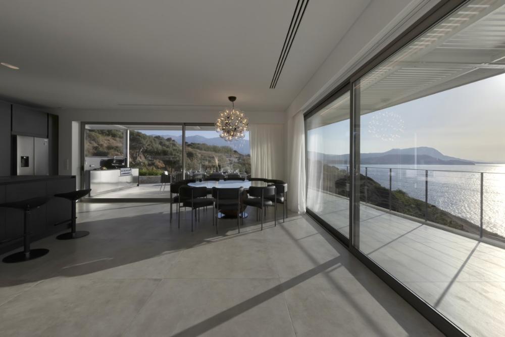 Kreta, Plaka bei Chania: Luxuriöse Villa am Meer mit Panoramablick zum Verkauf