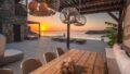 Zum Verkauf auf Kreta: Traumhafte Luxus-Villa mit sieben Zimmern direkt am Meer. atemberaubender Meer- und Insel-Blick. Plaka, Elounda