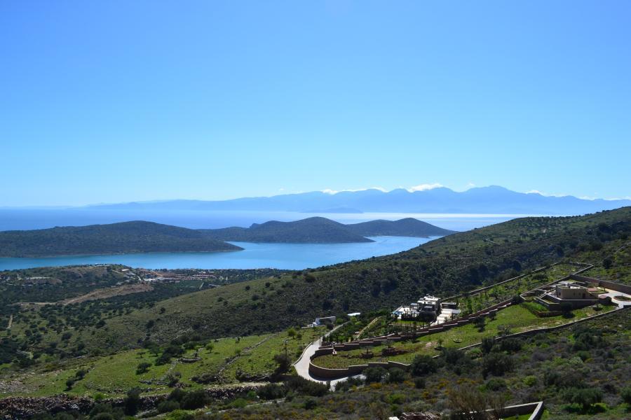 Kreta, Plaka Elounda: Baugrundstück mit Meerblick in Chavgas zu verkaufen
