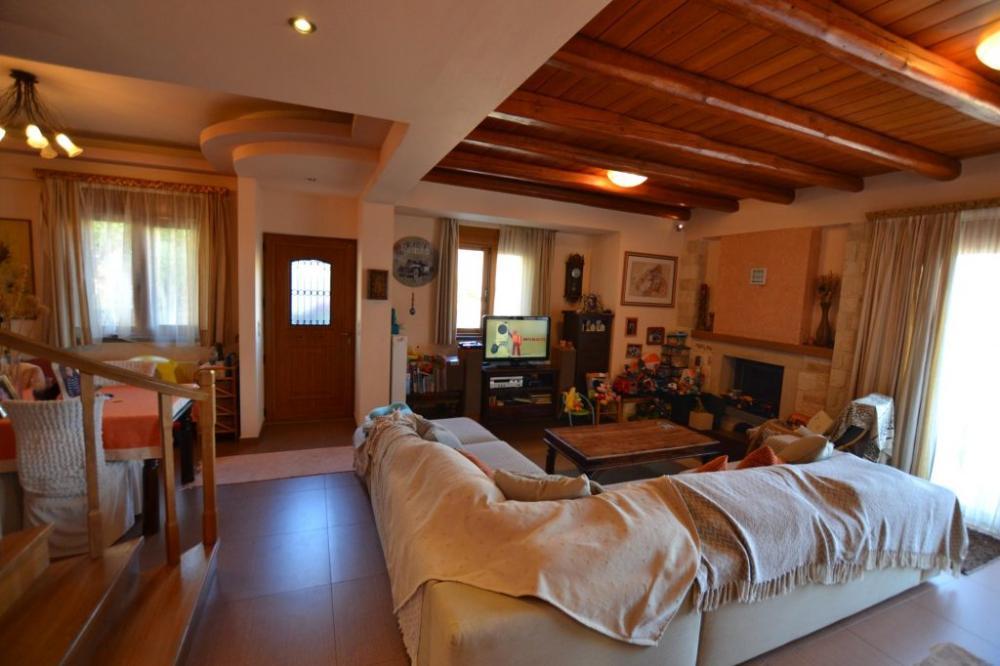 Kreta, Elounda: Atemberaubendes Steinhaus mit toller Aussicht zu verkaufen