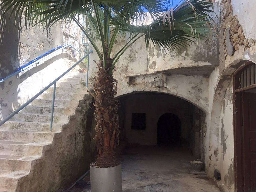 Crete, Rethymno: บ้านหลังใหญ่สำหรับการปรับปรุงใหม่ในเมืองเก่า