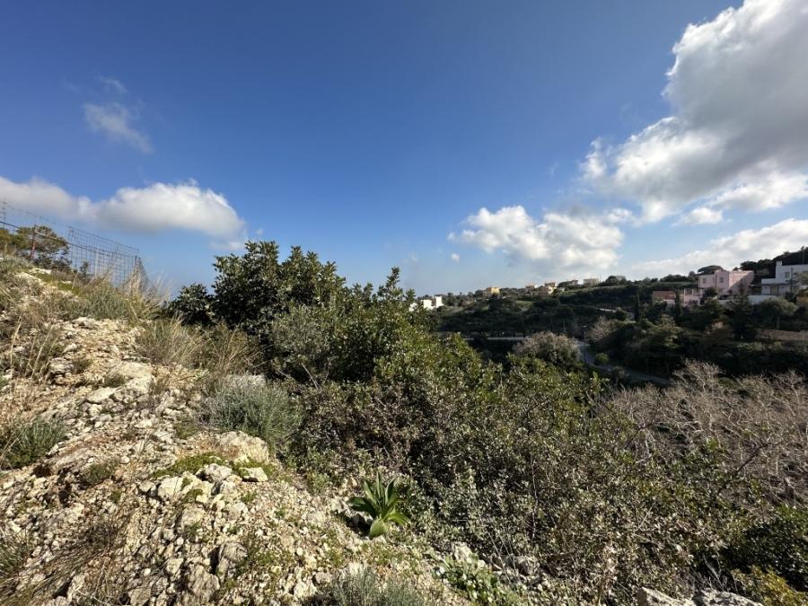 Kreta, Roussospiti: Hanggrundstück mit Meerblick zu verkaufen
