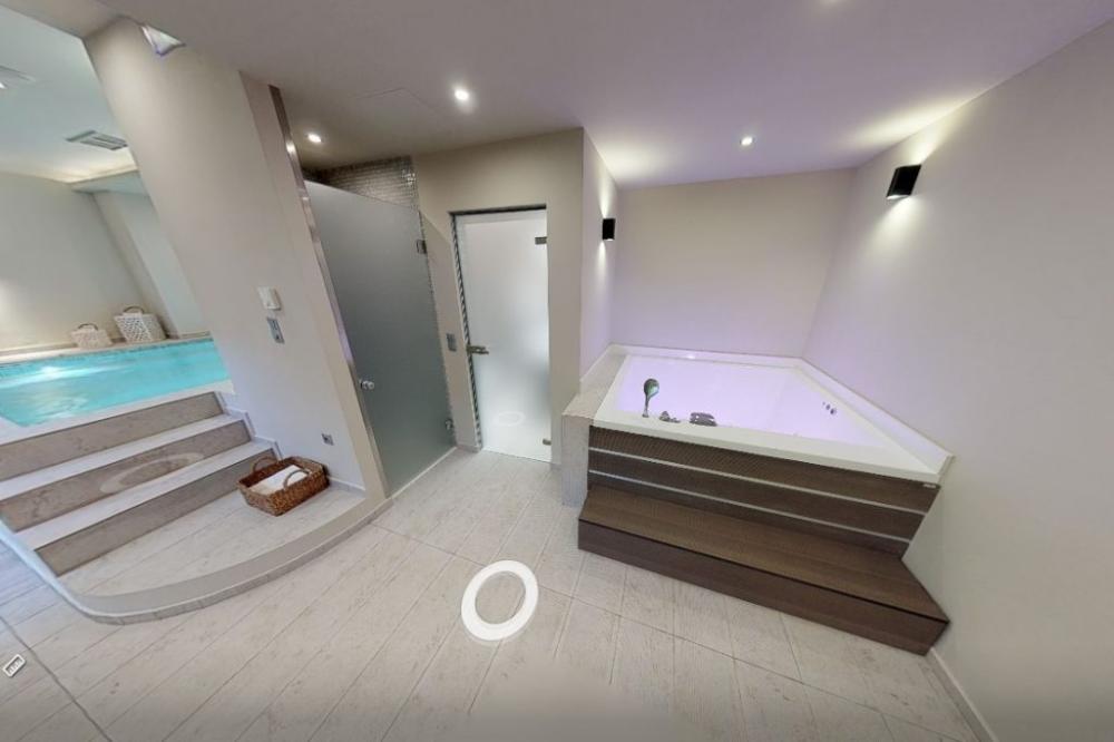 Kréta, Tsifliki: Környezetbarát villa medencével, kerttel és jakuzzival eladó Elounda közelében