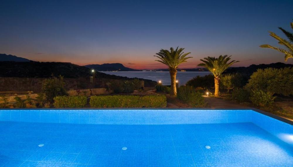Crete, Kokkino Chorio: วิลล่าพร้อมวิวทะเลอันงดงามและวิวพระอาทิตย์ตกสำหรับขาย