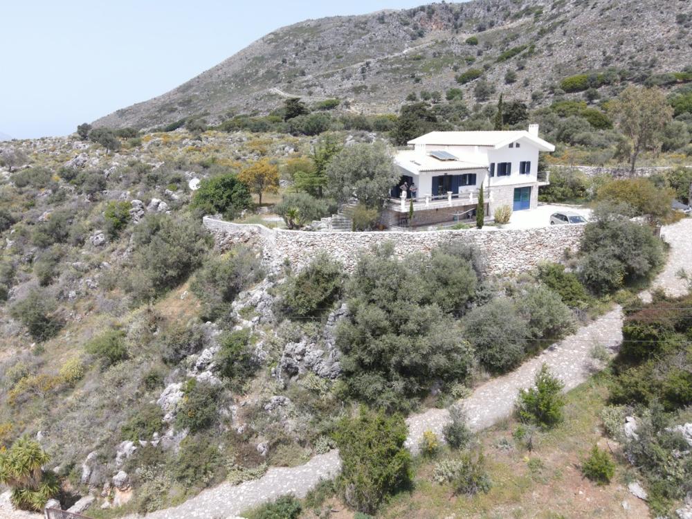Villa zum Verkauf in Drapanos mit atemberaubendem Meerblick