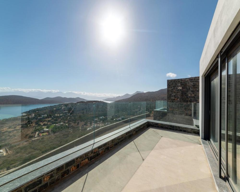 Kréta, Plaka: Luxusvilla panorámás kilátással a tengerre Spinalonga szigete felett eladó