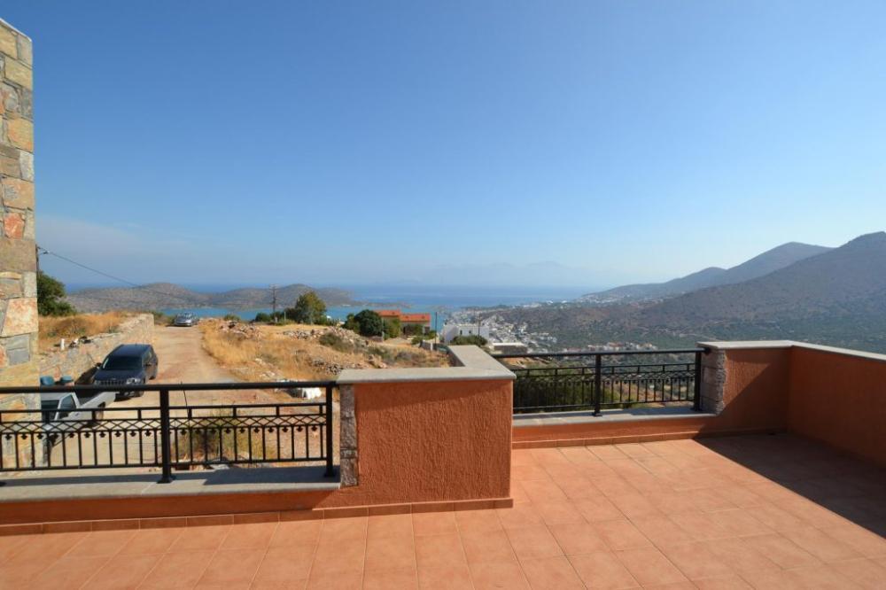 Kreta, Elounda: Atemberaubendes Steinhaus mit toller Aussicht zu verkaufen